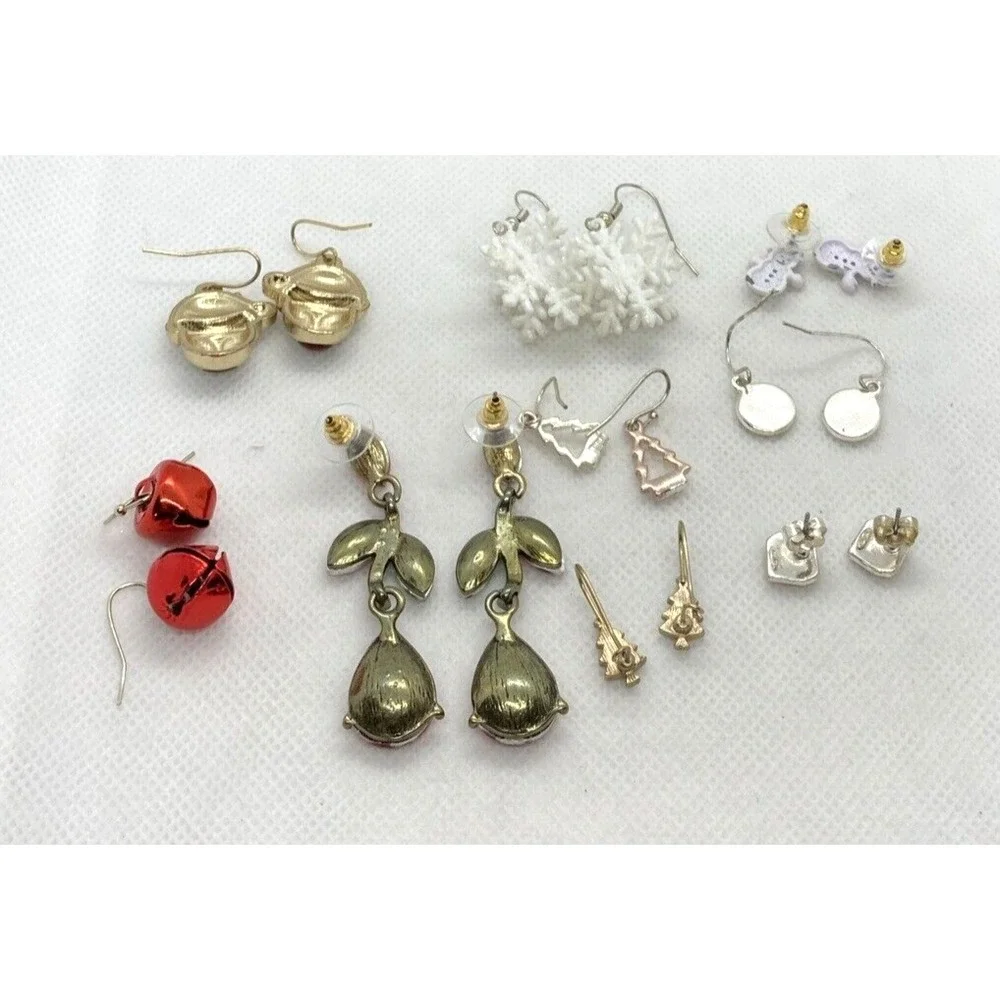 Vintage‎ - Now Lot 9 Pairs Pierced Christmas Earrings Bell Santa Snowflake Tree